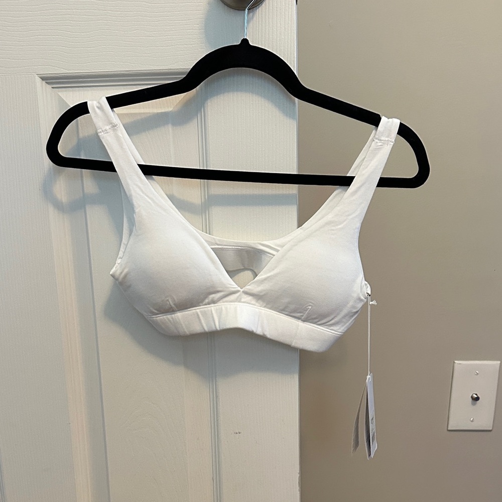 Soft padded bra w tags
